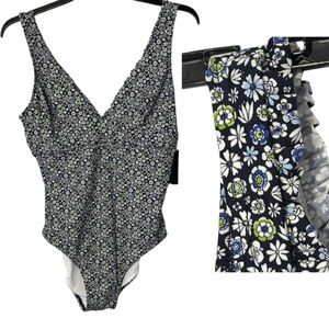 Tommy Hilfiger Swimsuit Navy/White Floral One-Piece in Size‎ 16  NWT
